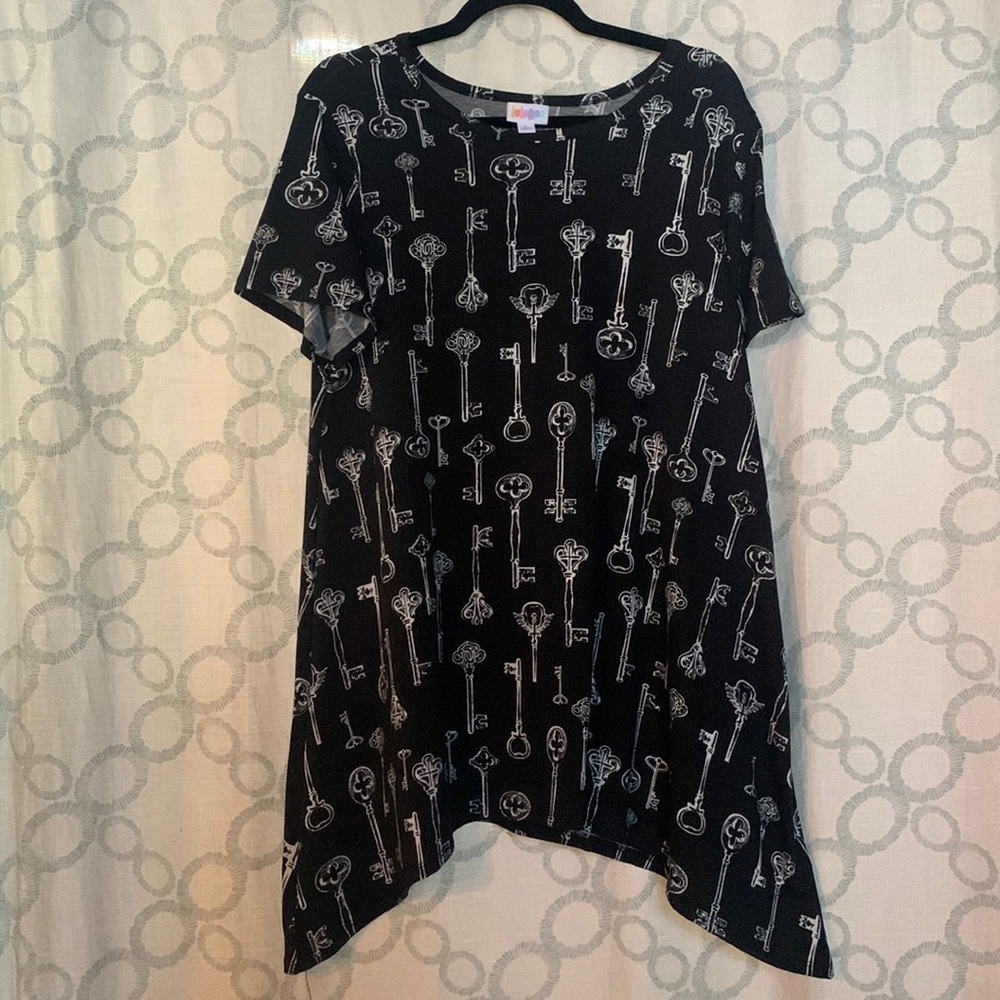 LuLaRoe Melissa Black Tunic Top with Skeleton Key print